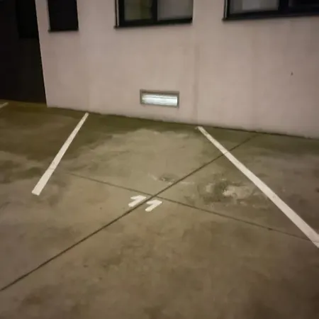 Apartamento в центре братиславы с личной парковкой *