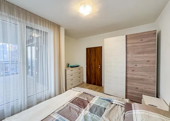 Apartmán в центре братиславы с личной парковкой *